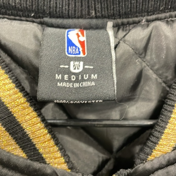 NBA UNK Chicago Bulls Black and Gold Bomber Jacket - Picture 6 of 16